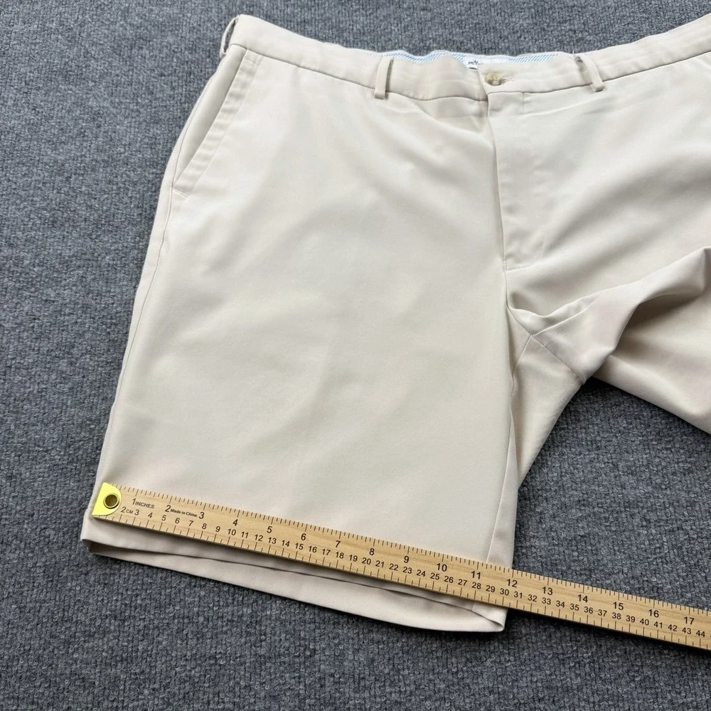 Peter Millar Men's‎ Golf Shorts Beige Performance Stretch Size 40 Flat Front